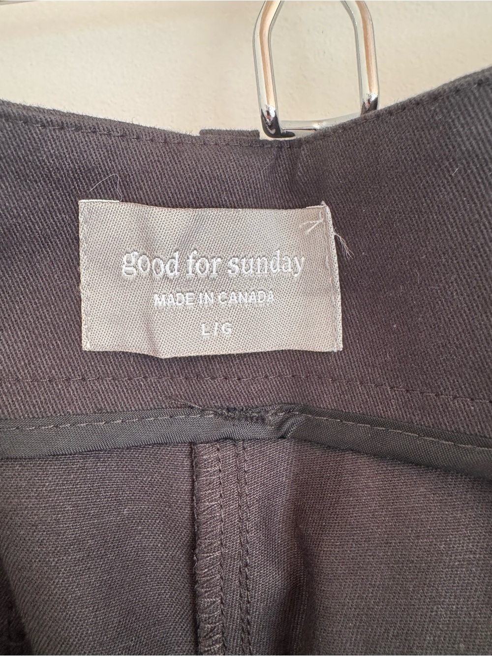 Organic Cotton High-rise pleated Trousers - Picture 12 of 12